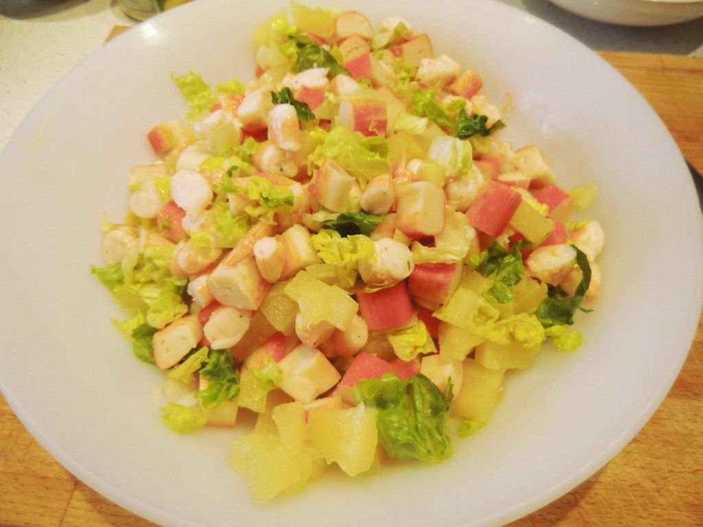 Ensalada de Piña y Frutos del mar sin salsa de yogurt