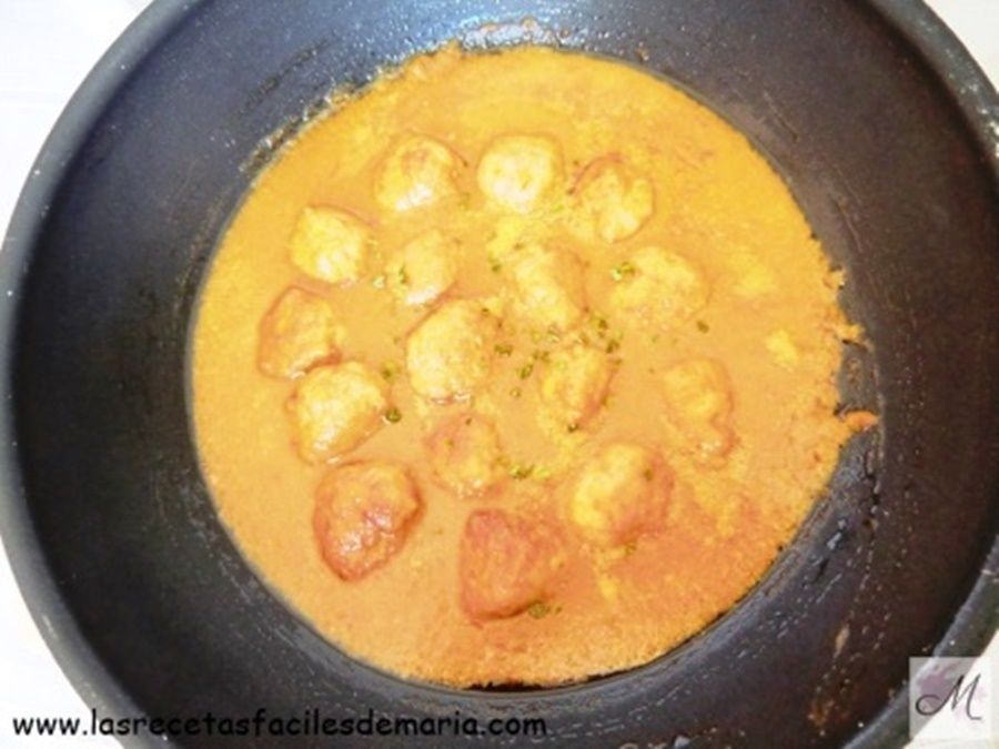 albóndigas de pollo al curry receta ásiatica